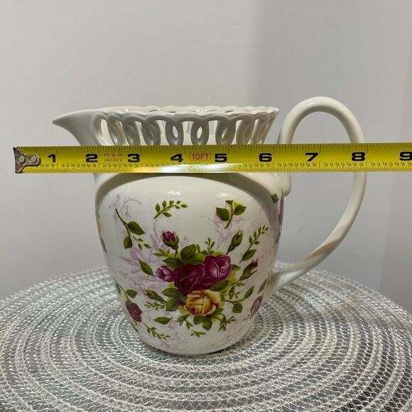 Royal Albert Pierced Pitcher Old Country Roses NWT - Picture 9 of 14